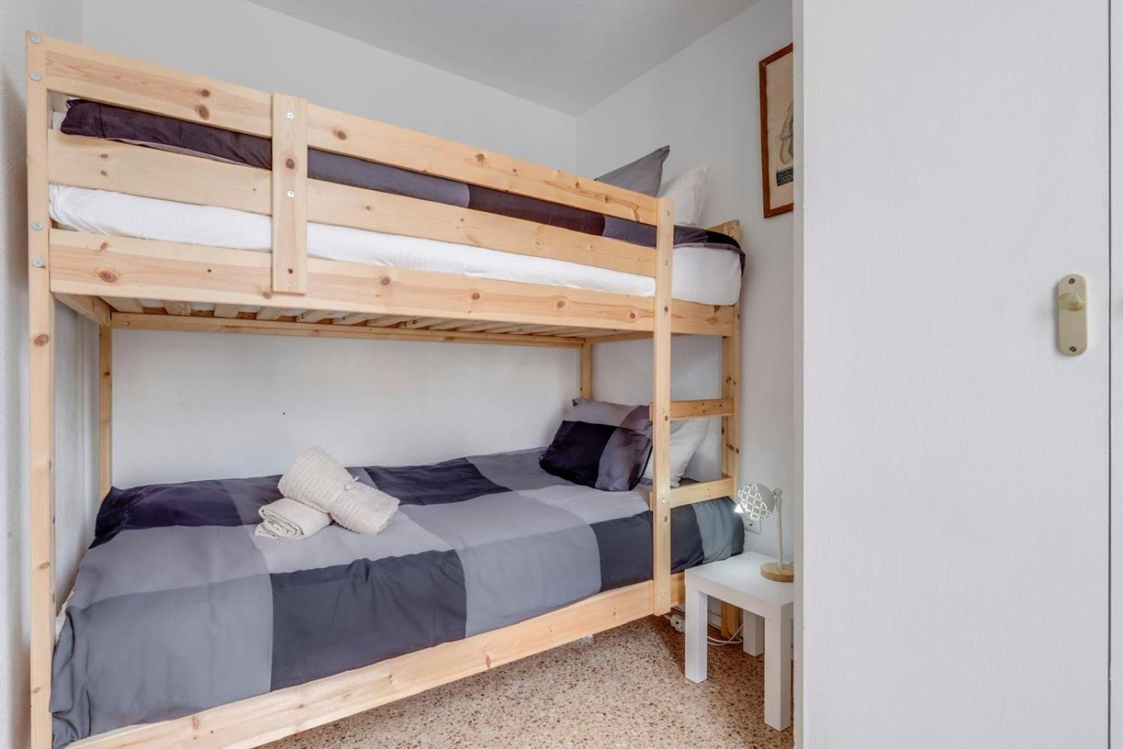 Nogalera Rainbow 2-Bedroom Apartment, Pool And Parking By Namaste Elite Torremolinos Kültér fotó