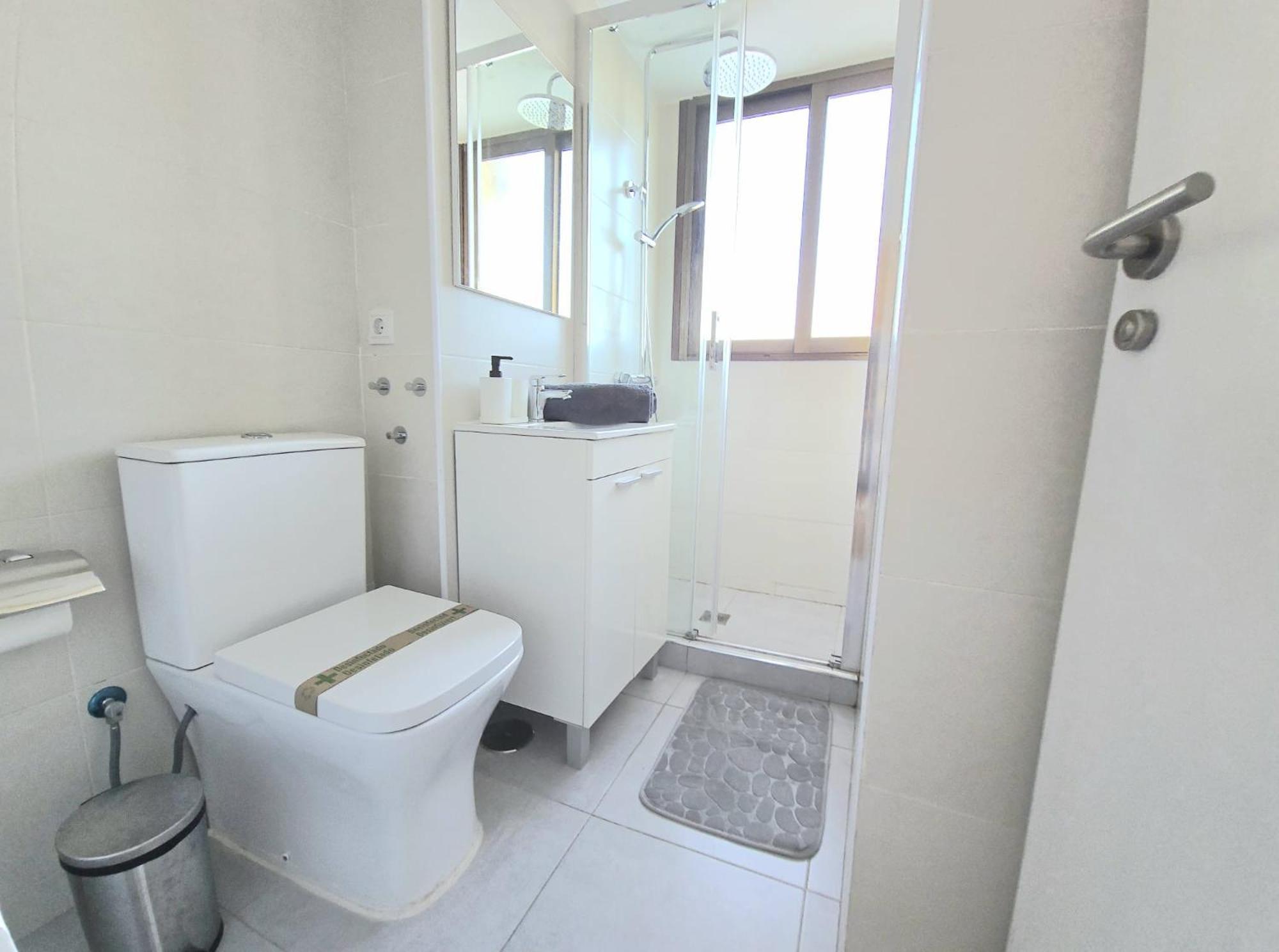 Nogalera Rainbow 2-Bedroom Apartment, Pool And Parking By Namaste Elite Torremolinos Kültér fotó